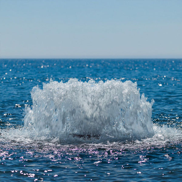 Kasco Surface Aerator On The Water Bubbling