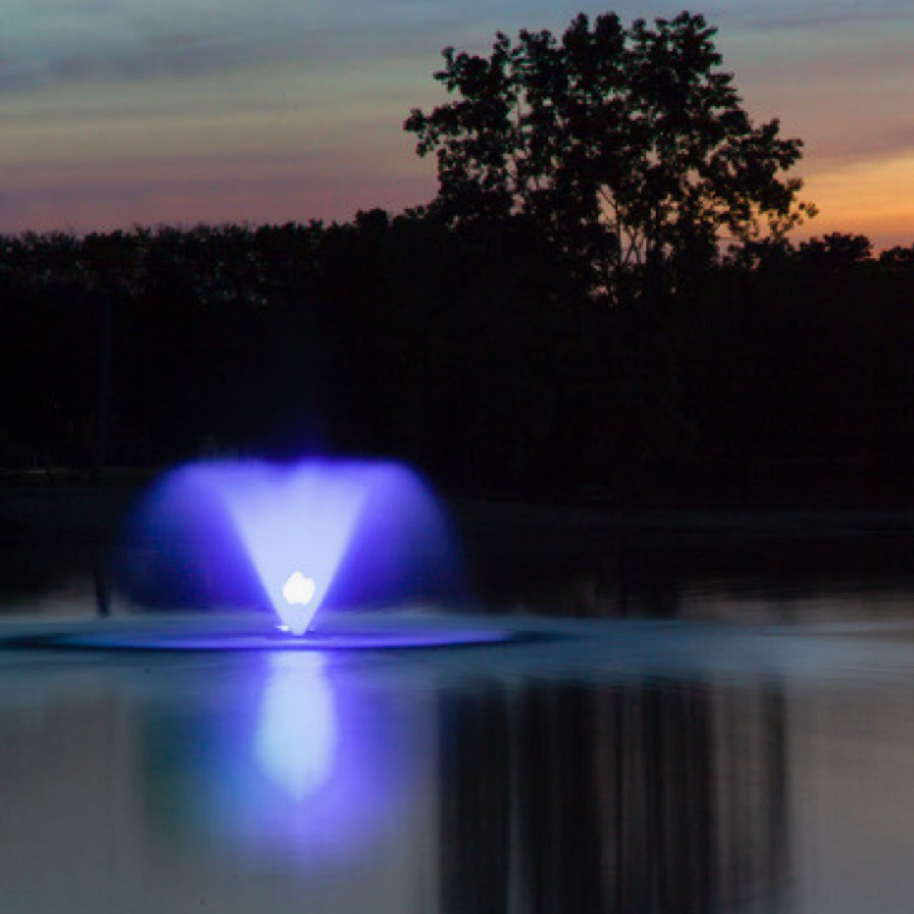 Scott Aerator North Star Aerator On The Water With Purple Lights
