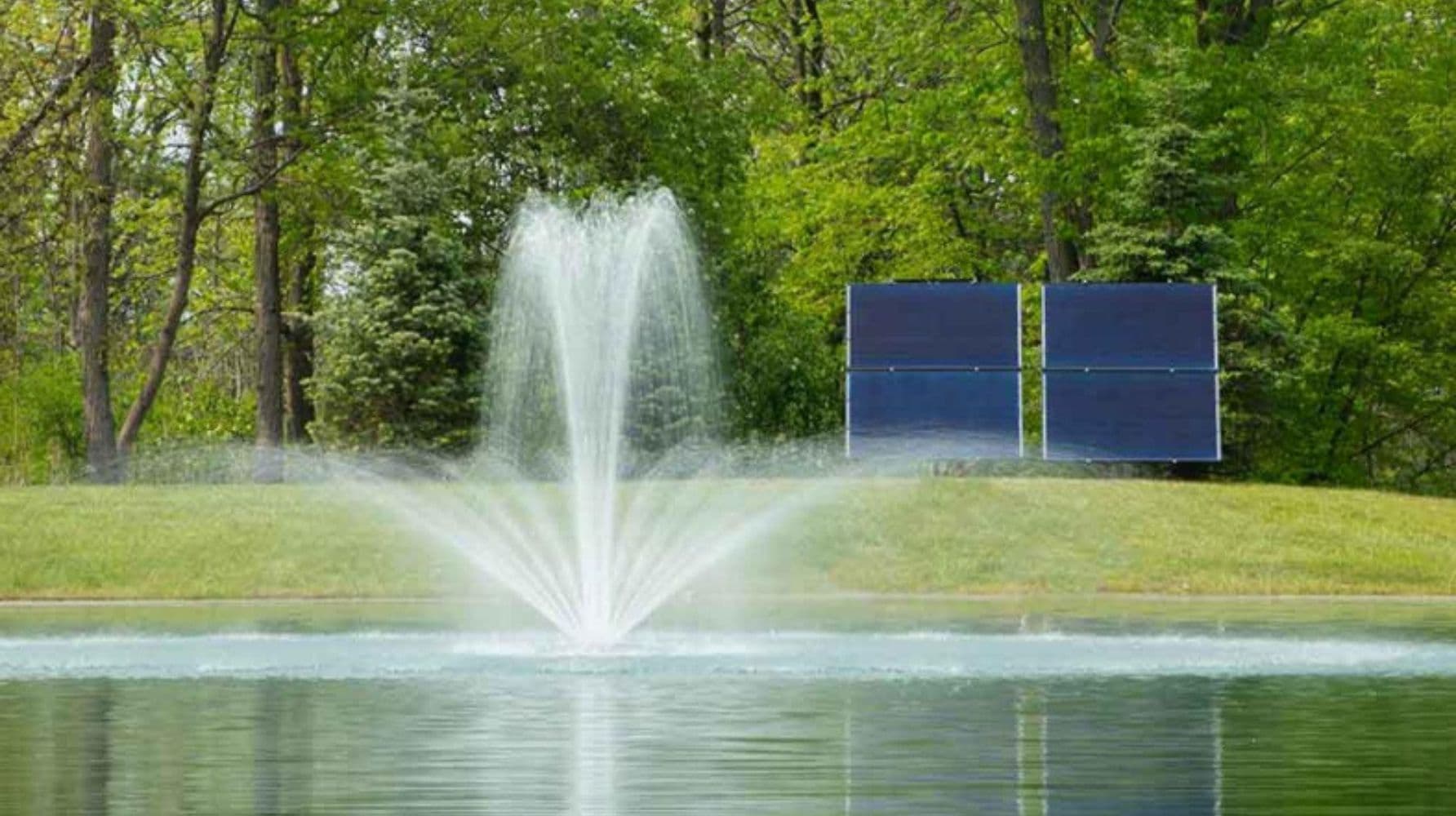 Airmax SolarSeries Pond Aerating Fountain Crown And Trumpet Nozzle Spray