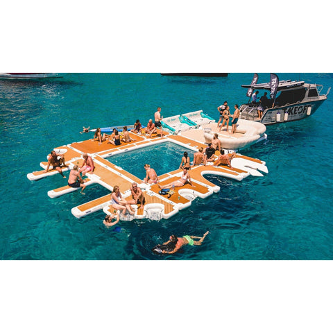 YachtBeach Luxury Sea Pool, 20' X 13'5"
