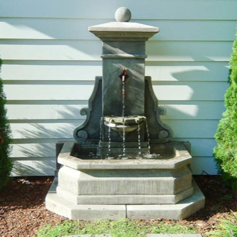 Avignon Wall Fountain With White Wooden Wall