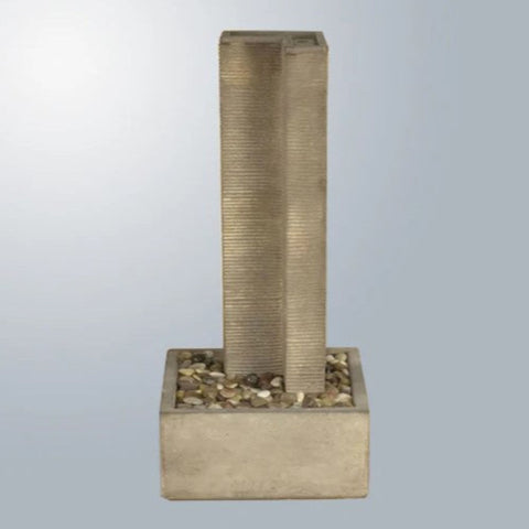 Giannini Garden L Fountain With Gray Gradient Background