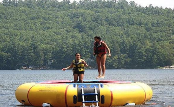 Island Hopper 15 Classic Water Trampoline