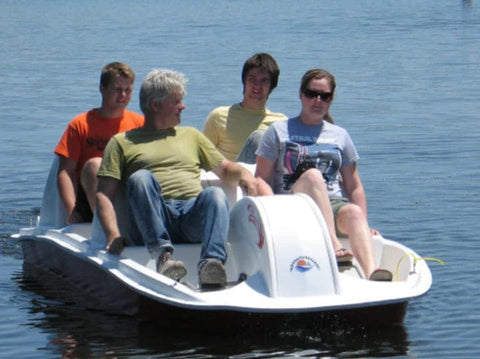 6 person pedal boat Adventure Glass 6 Person 4 peddler SeaVenture Paddle Boat – Pond Haven
