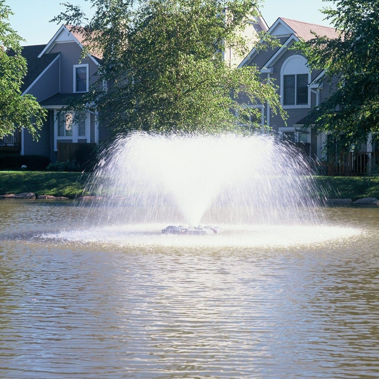 Air-O-Lator Font`N-Aire Platinum 2HP Pond Aerating Fountain